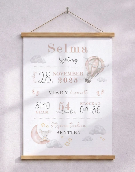 Födelseposter med himmeltema till flicka