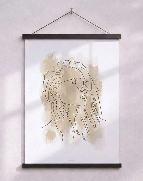 Konstposter - Woman in beige no. 2