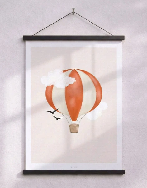 Barnposter med röd luftballong